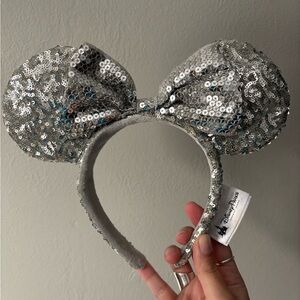 Disney Silver Sequin Minnie Mouse Ears